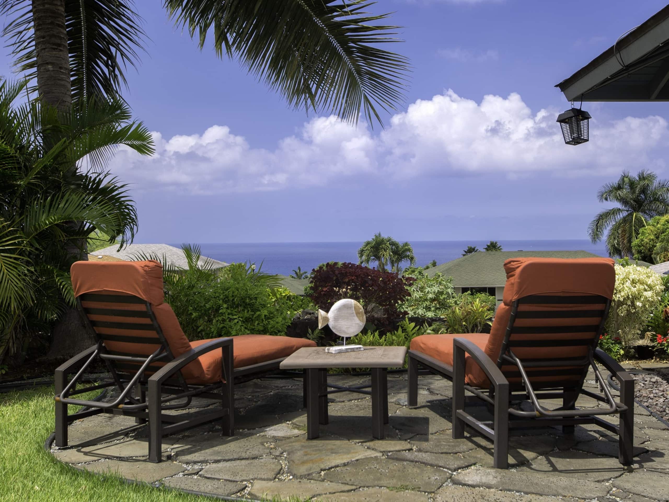 Home in Kailua-Kona · ★4.95 · 3 bedrooms · 4 beds · 2 baths - Image 1