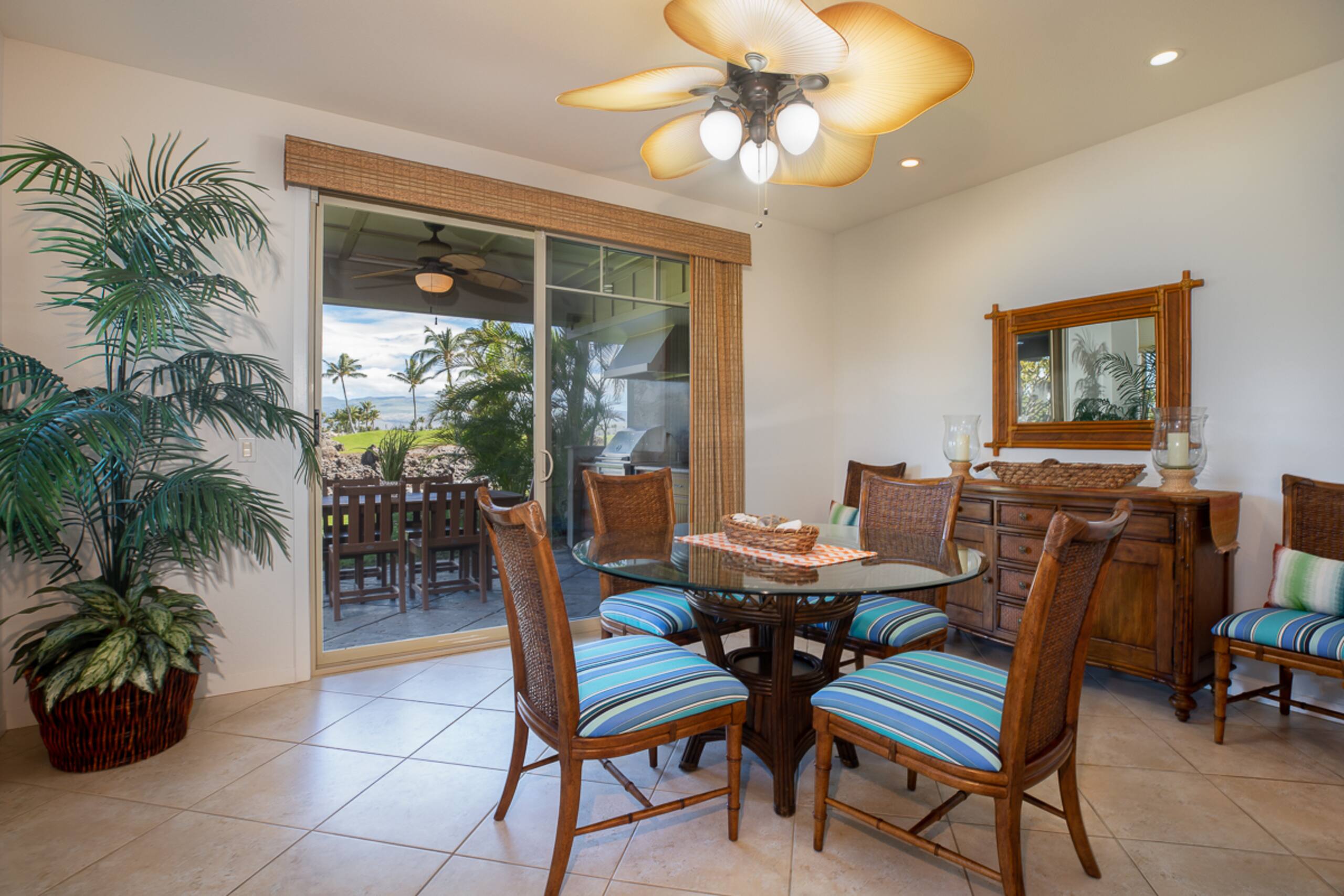 Condo in Waimea · ★4.91 · 3 bedrooms · 3 beds · 3 baths - Image 4