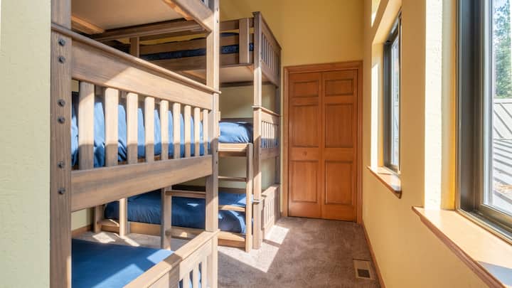 غرفة نوم 4، 6 توأم، تتسع لـ 6 أشخاص