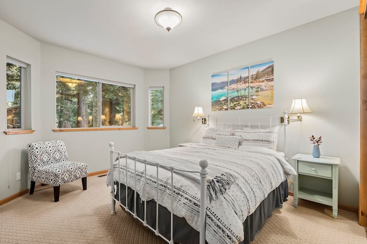 אורח בקומה התחתונה: North Lake Tahoe Vacation Lodge