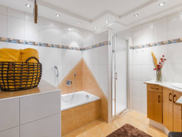 Wieser by Interhome