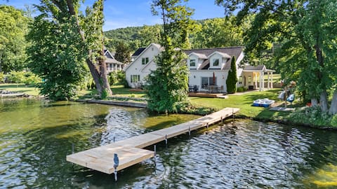 Papa`s Paradise: private lake home with pool table