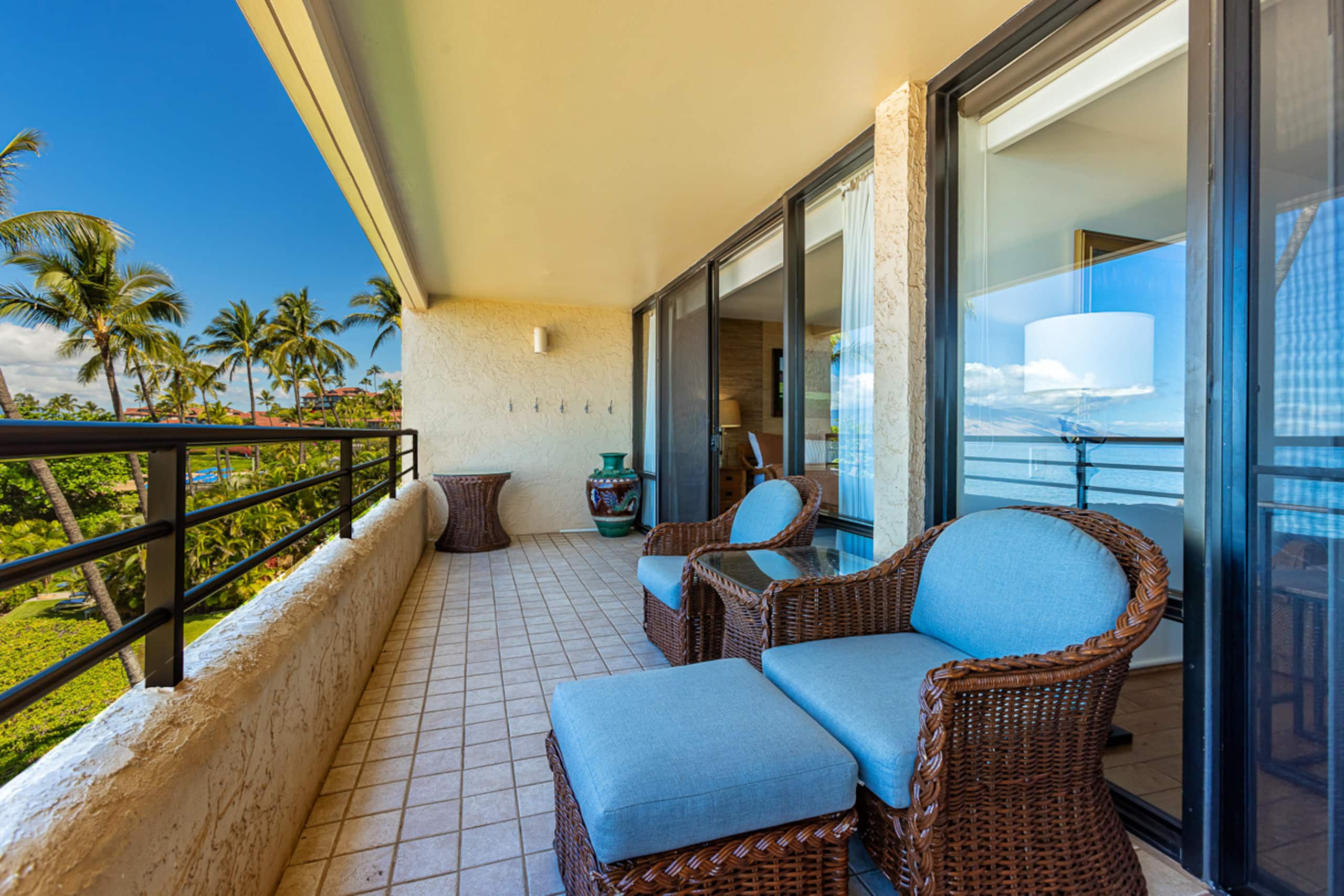 Condo in Kihei · ★4.95 · 2 bedrooms · 4 beds · 2 baths - Image 6