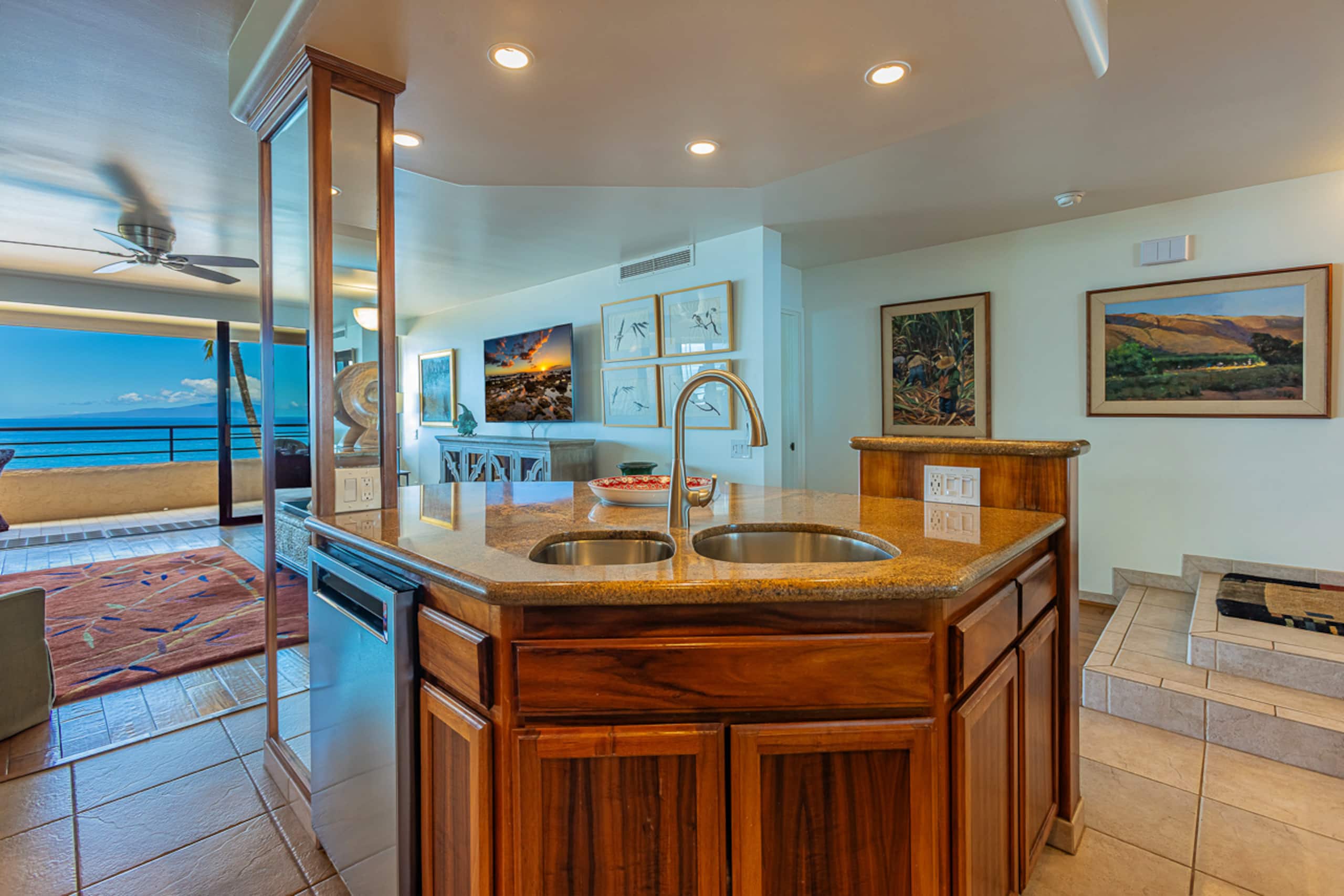 Condo in Kihei · ★4.95 · 2 bedrooms · 4 beds · 2 baths - Image 13