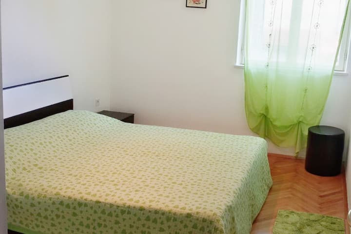 Dhoma e gjumit 3, Sipërfaqja: 12 m