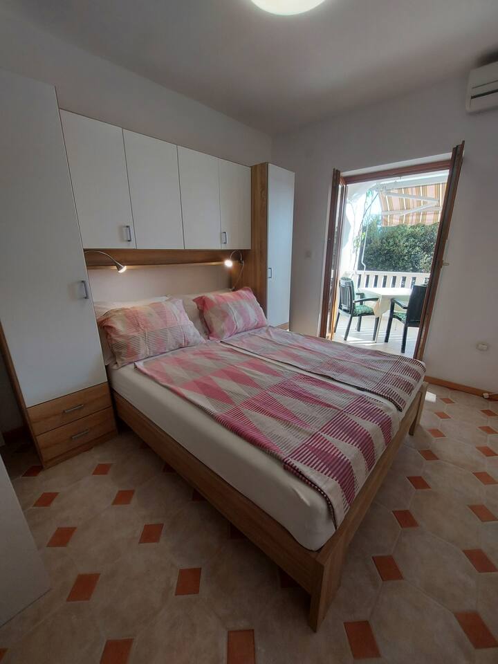 ห้องนอน, พื้นผิว: 7 m²