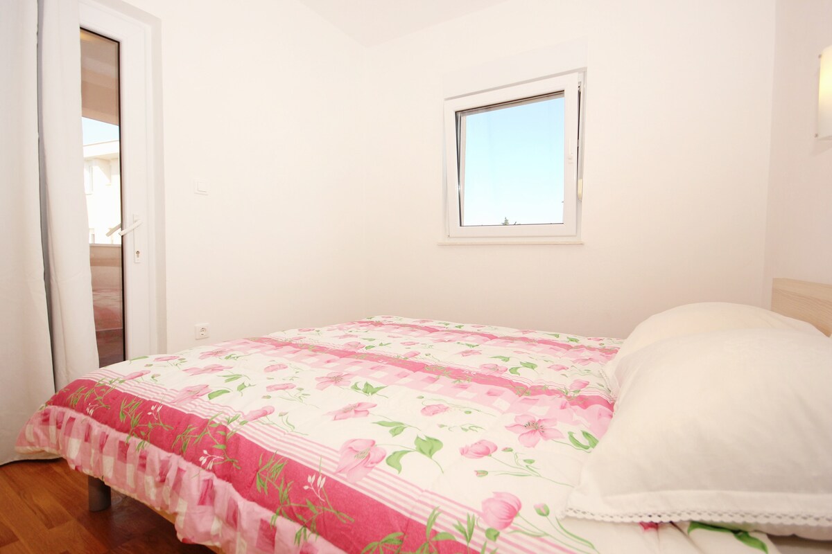 Спалня 2, Повърхност: 8 м²