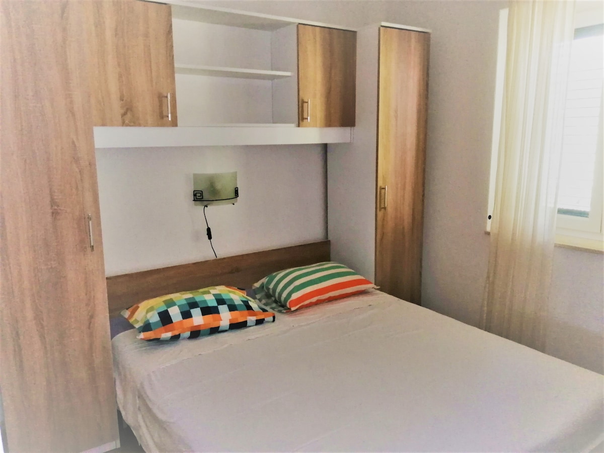 Dormitorio 1, Superficie: 9 m²