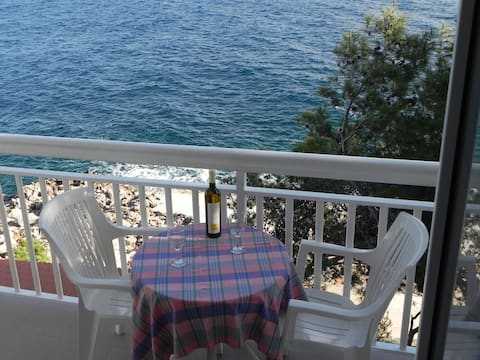 Popular Airbnb listing: A-11433-a Four-bedroom apartment near beach Sveta in Sveta Nedjelja