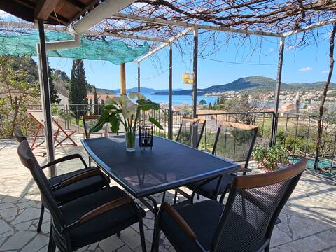A-8540-a Two bedroom apartment with terrace and