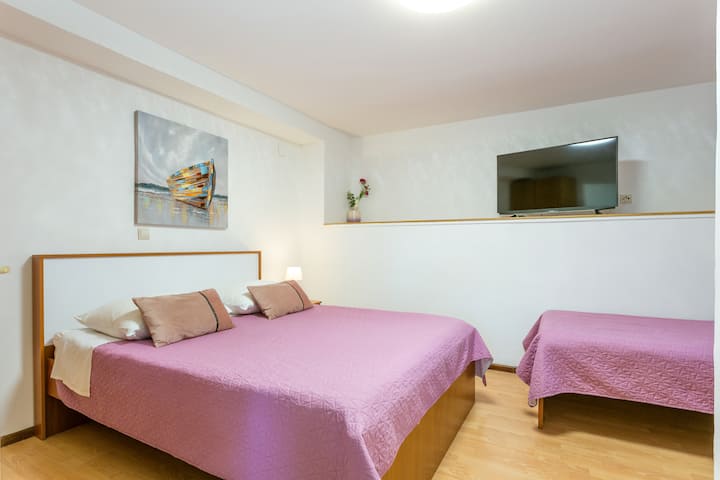 Спална соба, површина: 15 м²