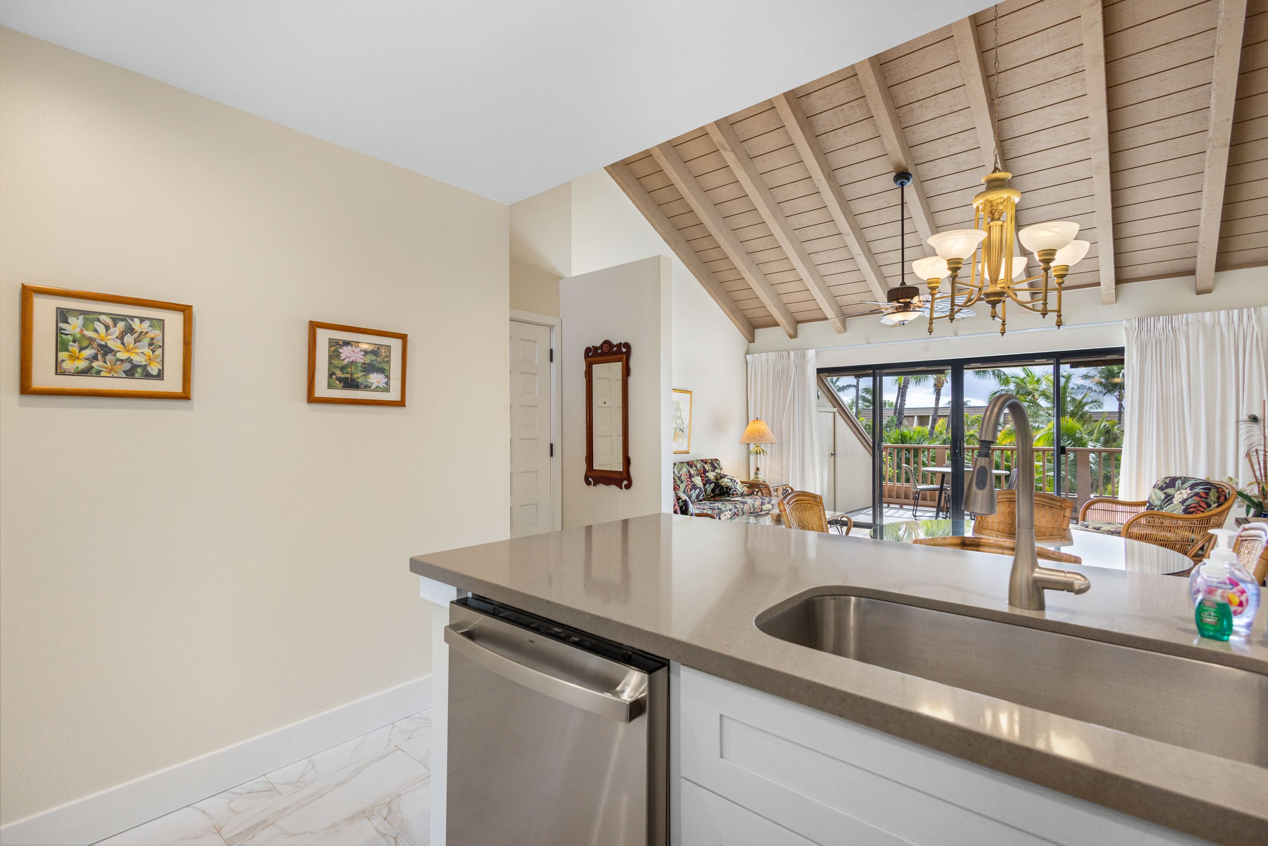 Condo in Kihei · ★5.0 · 2 bedrooms · 2 beds · 2 baths - Image 12