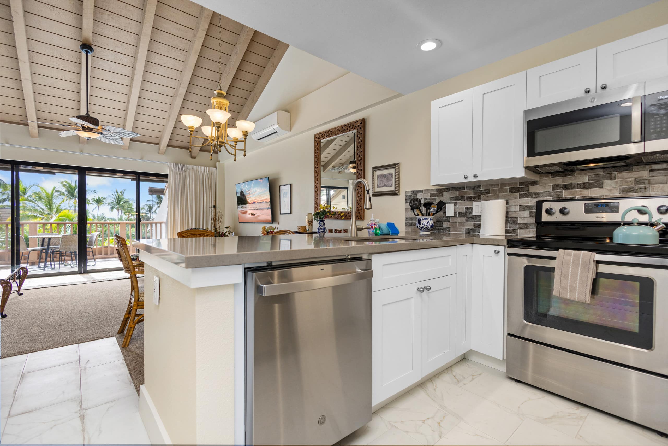 Condo in Kihei · ★5.0 · 2 bedrooms · 2 beds · 2 baths - Image 9