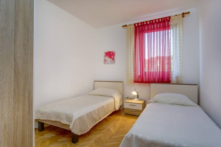 2. spavaća soba, površina: 10 m²