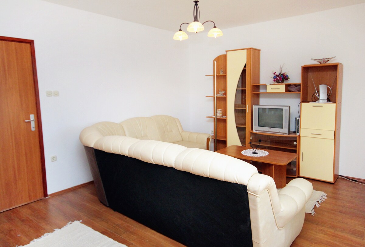 Obývacia izba, povrch: 16 m²