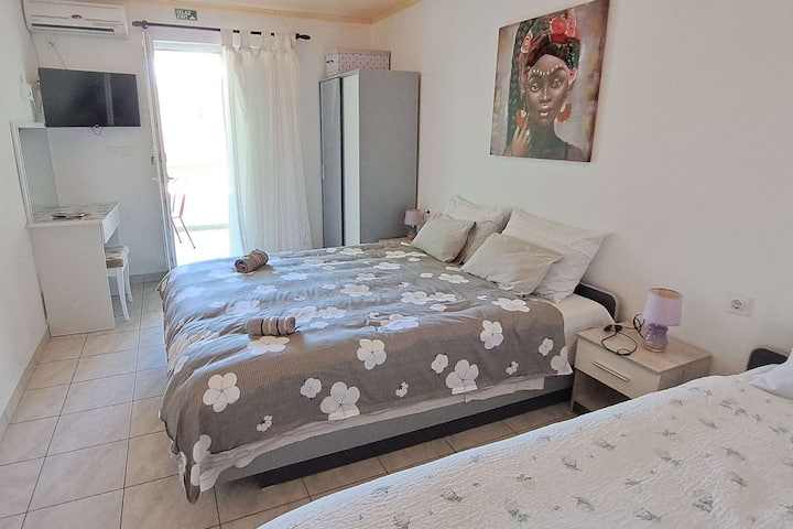 A-11274-a Appartement D'une Chambre Avec Le Balcon - Podaca