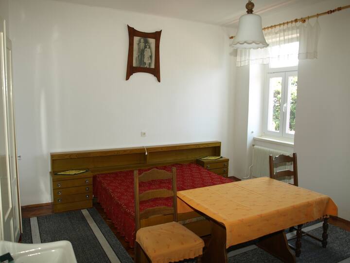 Yataq otağı 2, sahəsi: 16 m²