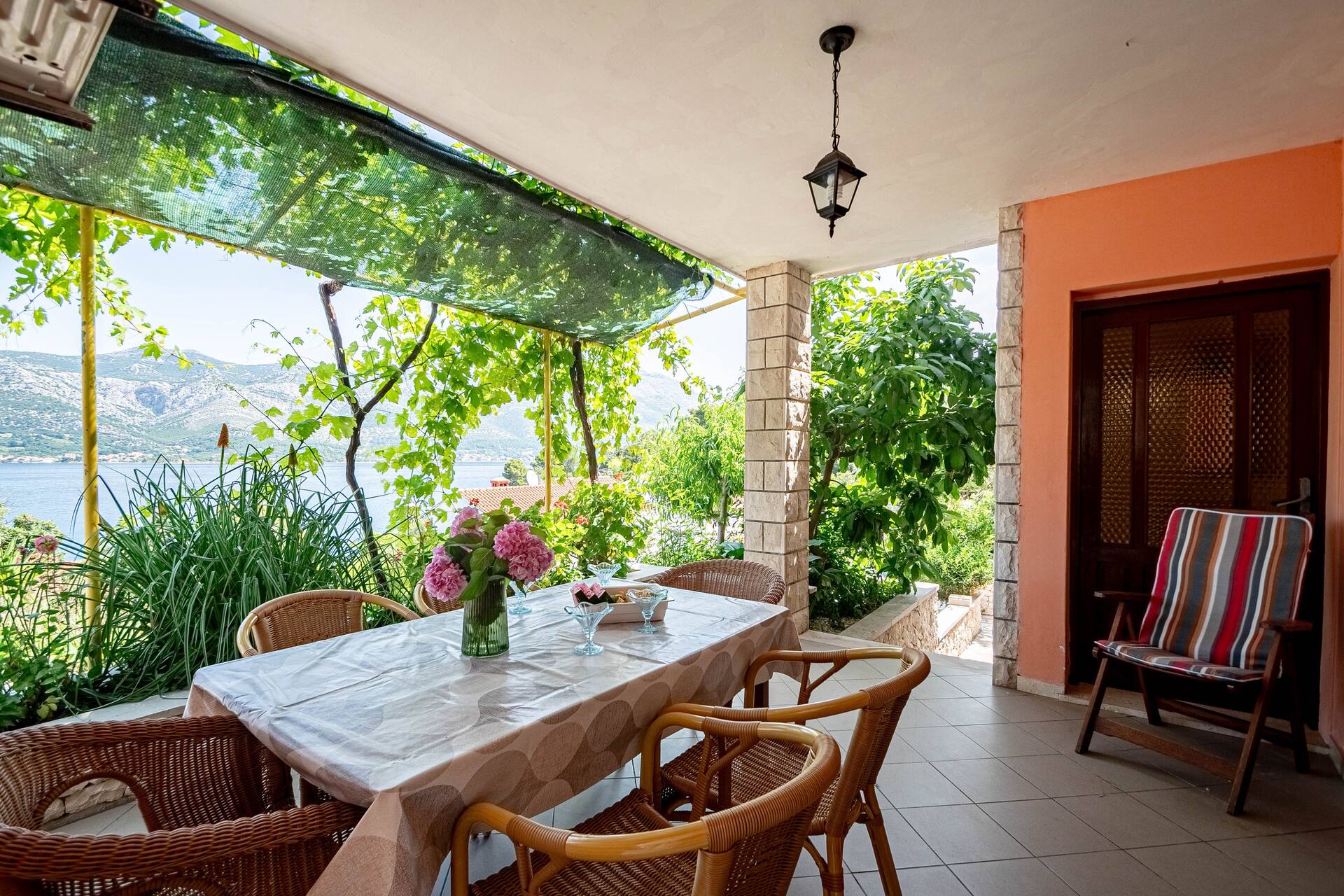Apartamento em Tri Žala (Korčula), capacidade de 6 + 0