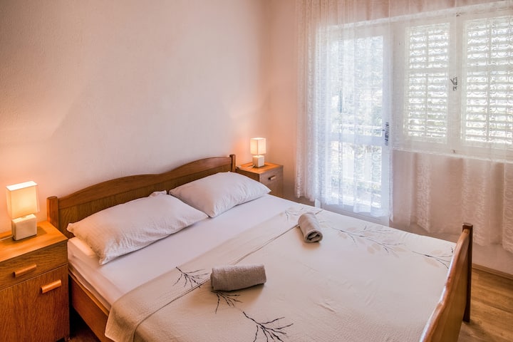 ห้องนอน 4 พื้นผิว: 11 ม .²