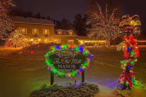 The Old Mill Manor-Waterfront/Pool /Hot Tub/ Chef