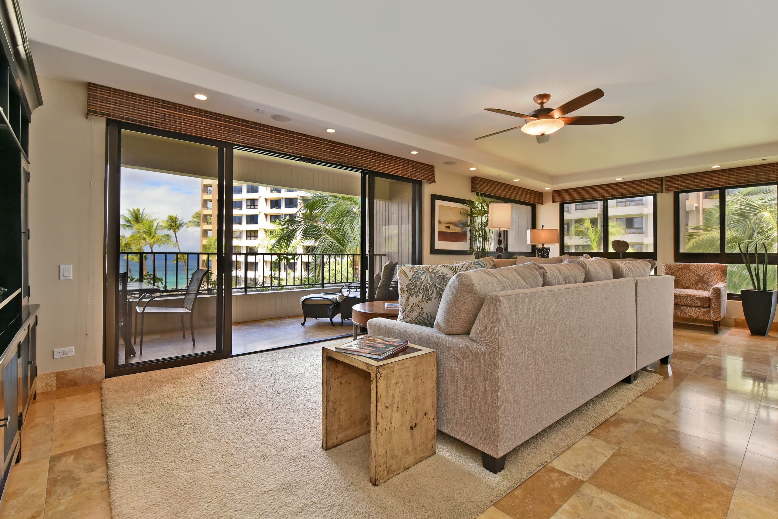 Condo in Lahaina · ★4.81 · 2 bedrooms · 4 beds · 2 baths - Image 3
