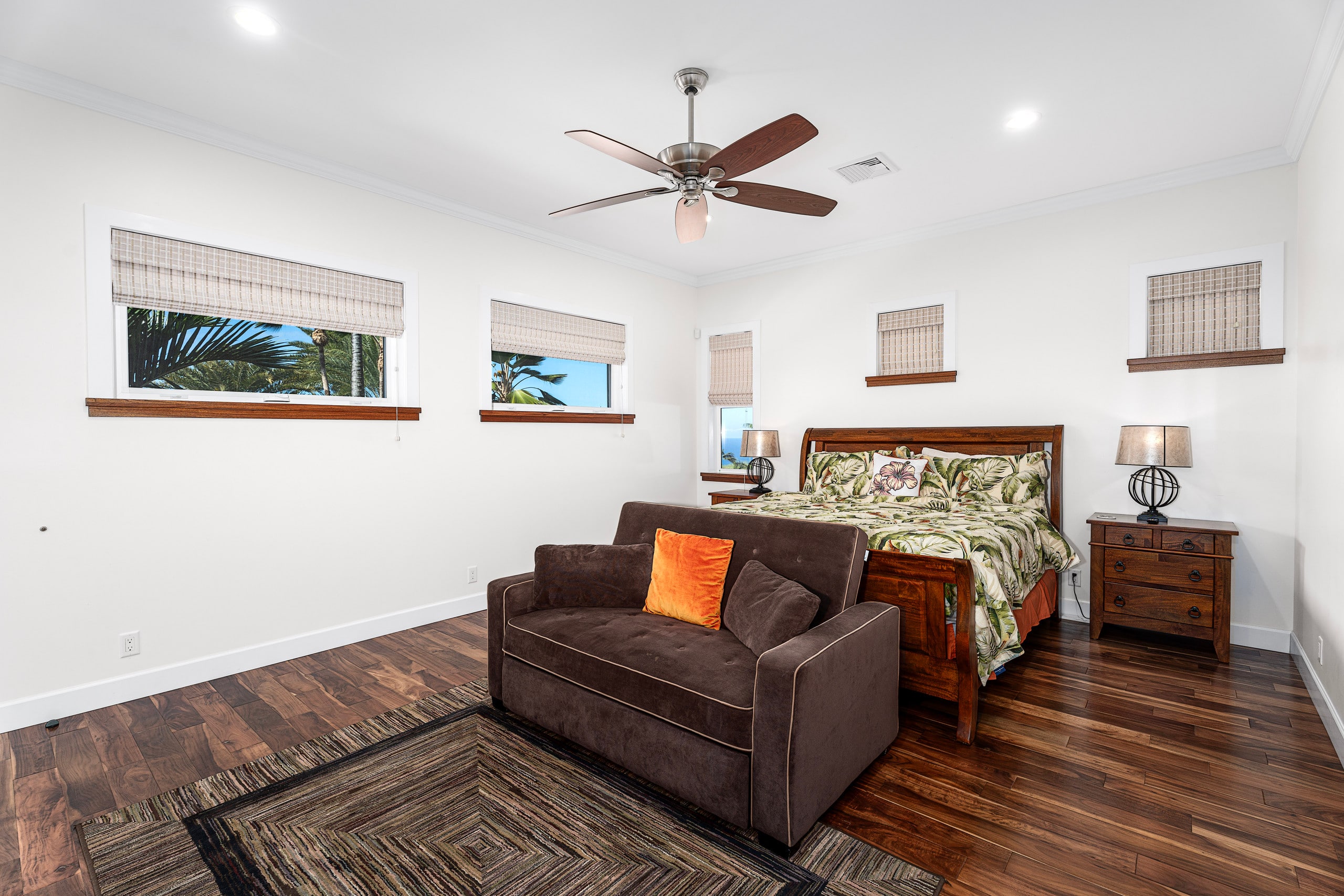 Home in Kailua-Kona · ★4.93 · 3 bedrooms · 7 beds · 3.5 baths - Image 16