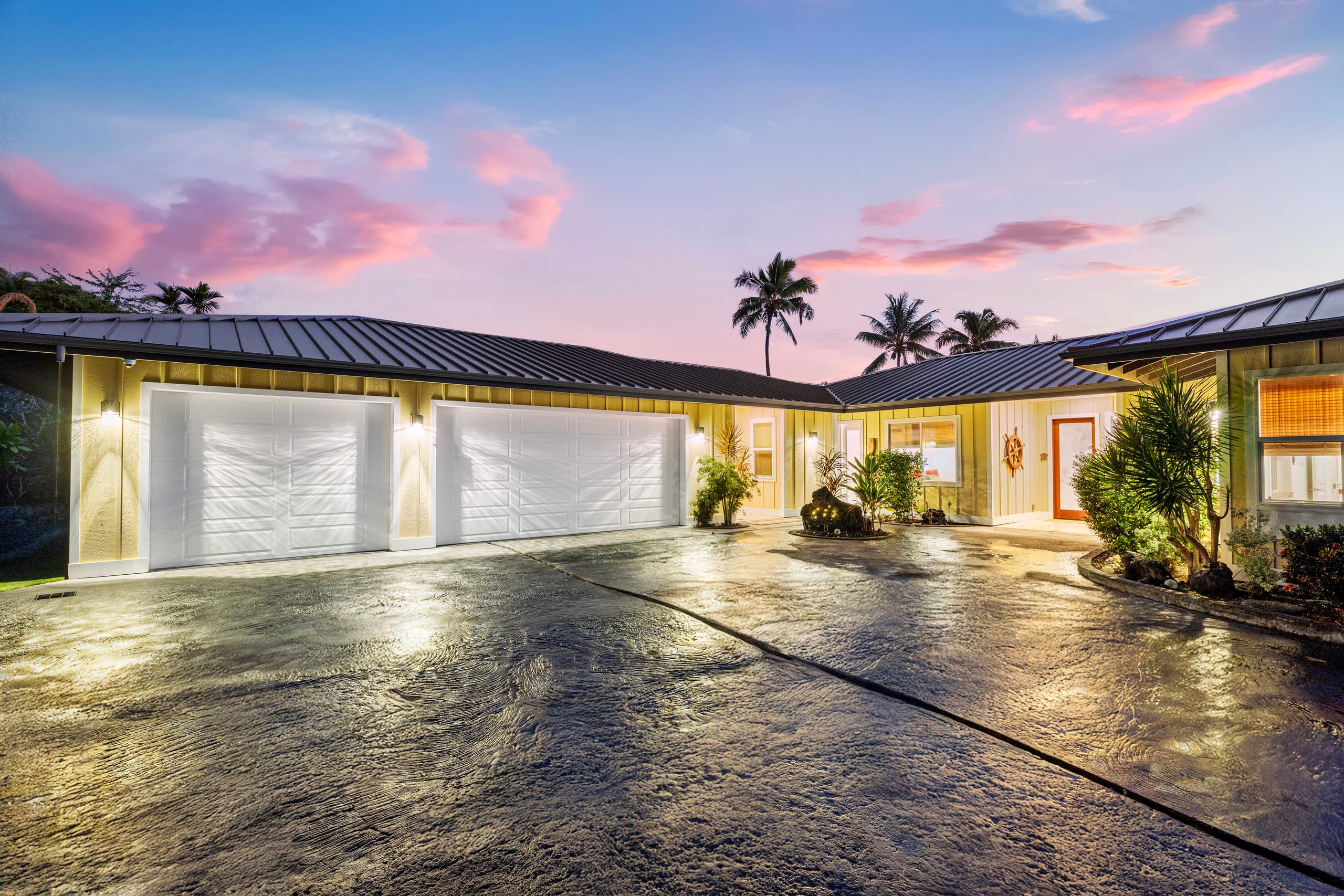 Home in Kailua-Kona · ★4.93 · 3 bedrooms · 7 beds · 3.5 baths - Image 48