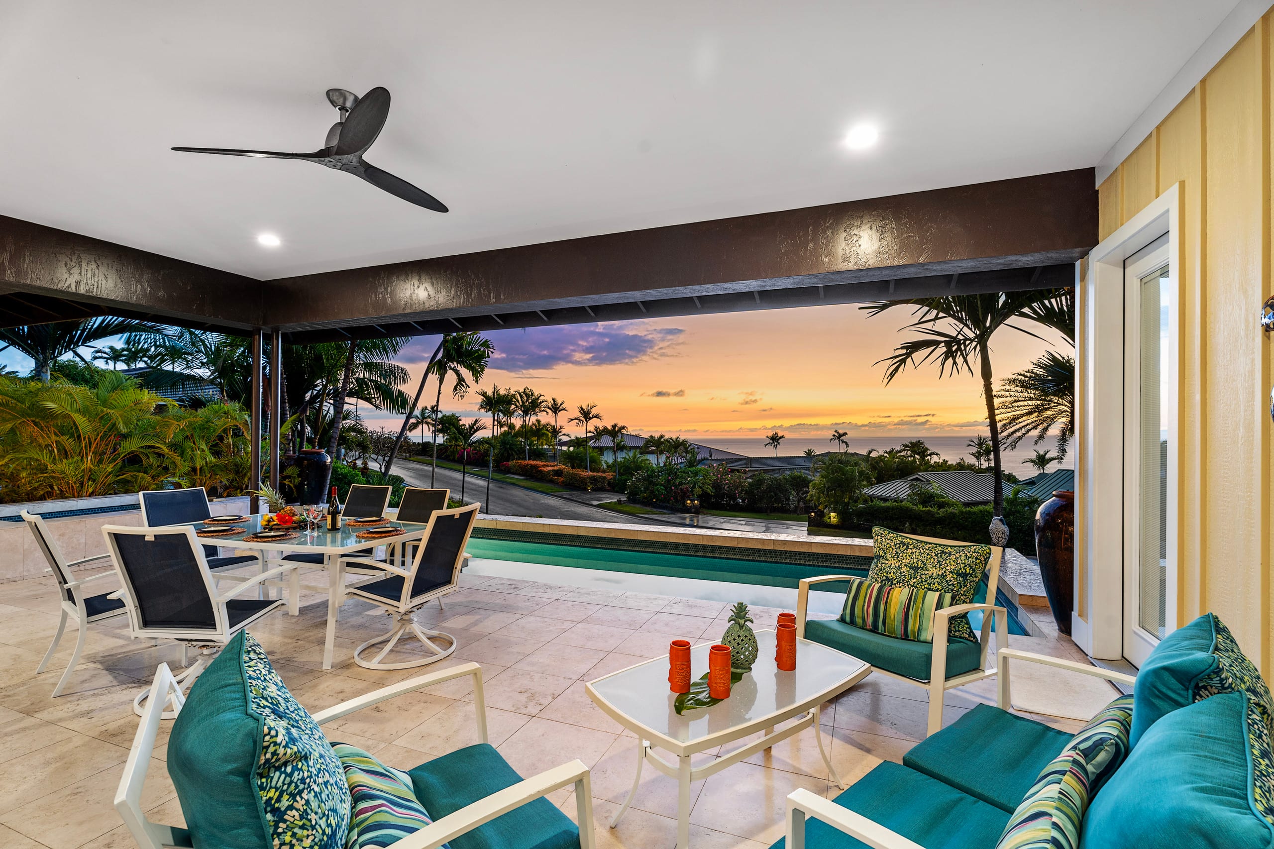 Home in Kailua-Kona · ★4.93 · 3 bedrooms · 7 beds · 3.5 baths - Image 3