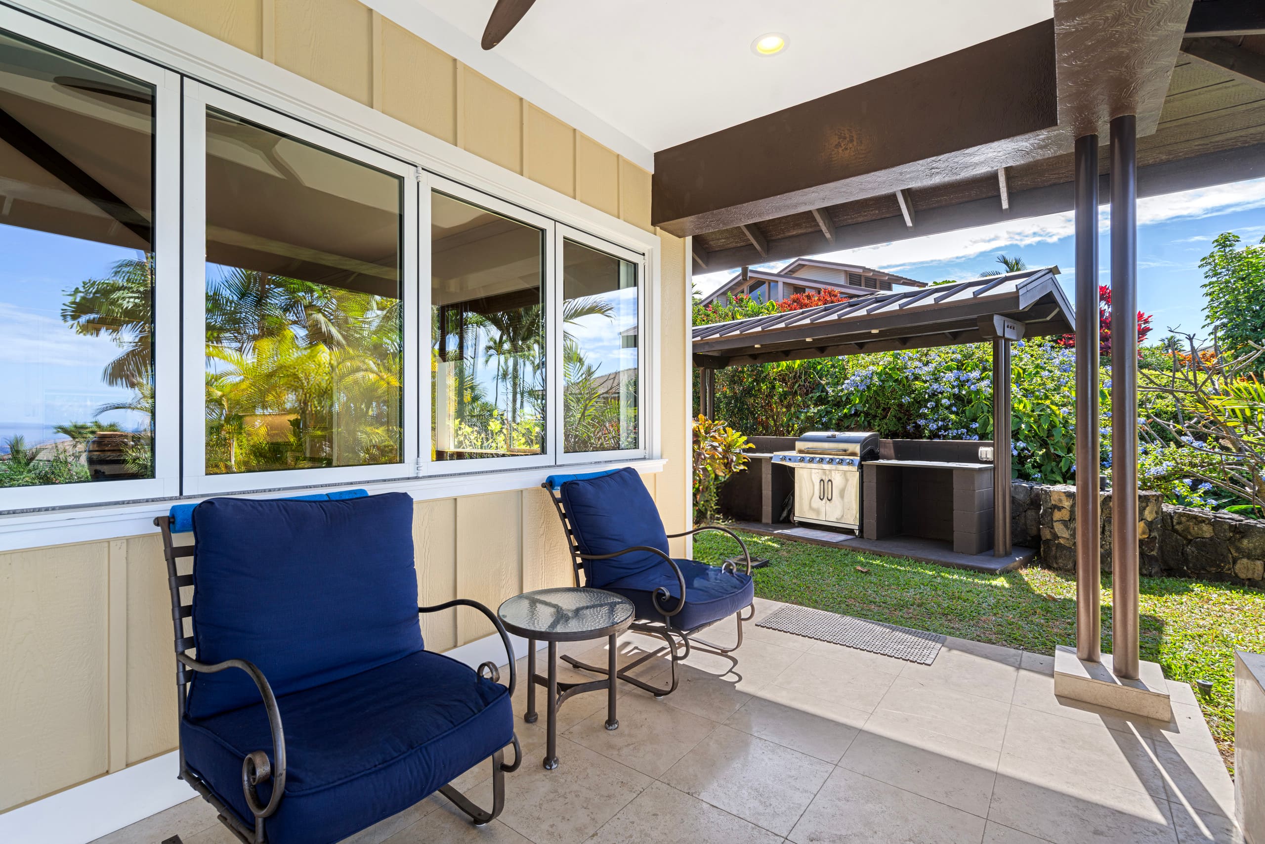 Home in Kailua-Kona · ★4.93 · 3 bedrooms · 7 beds · 3.5 baths - Image 41