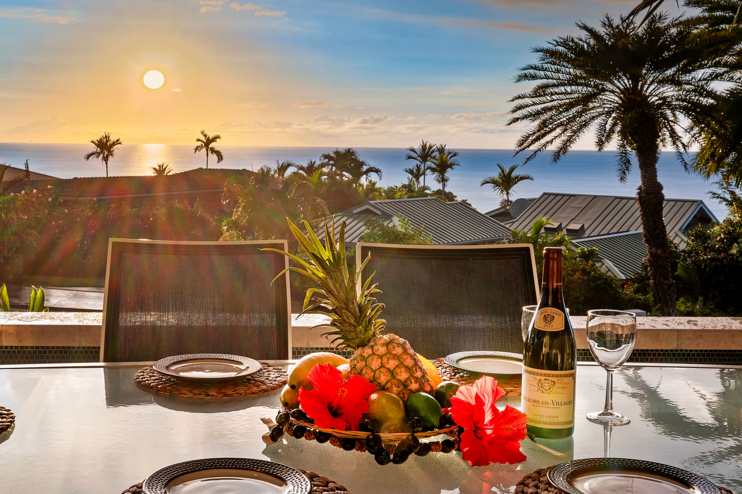 Home in Kailua-Kona · ★4.93 · 3 bedrooms · 7 beds · 3.5 baths - Image 38