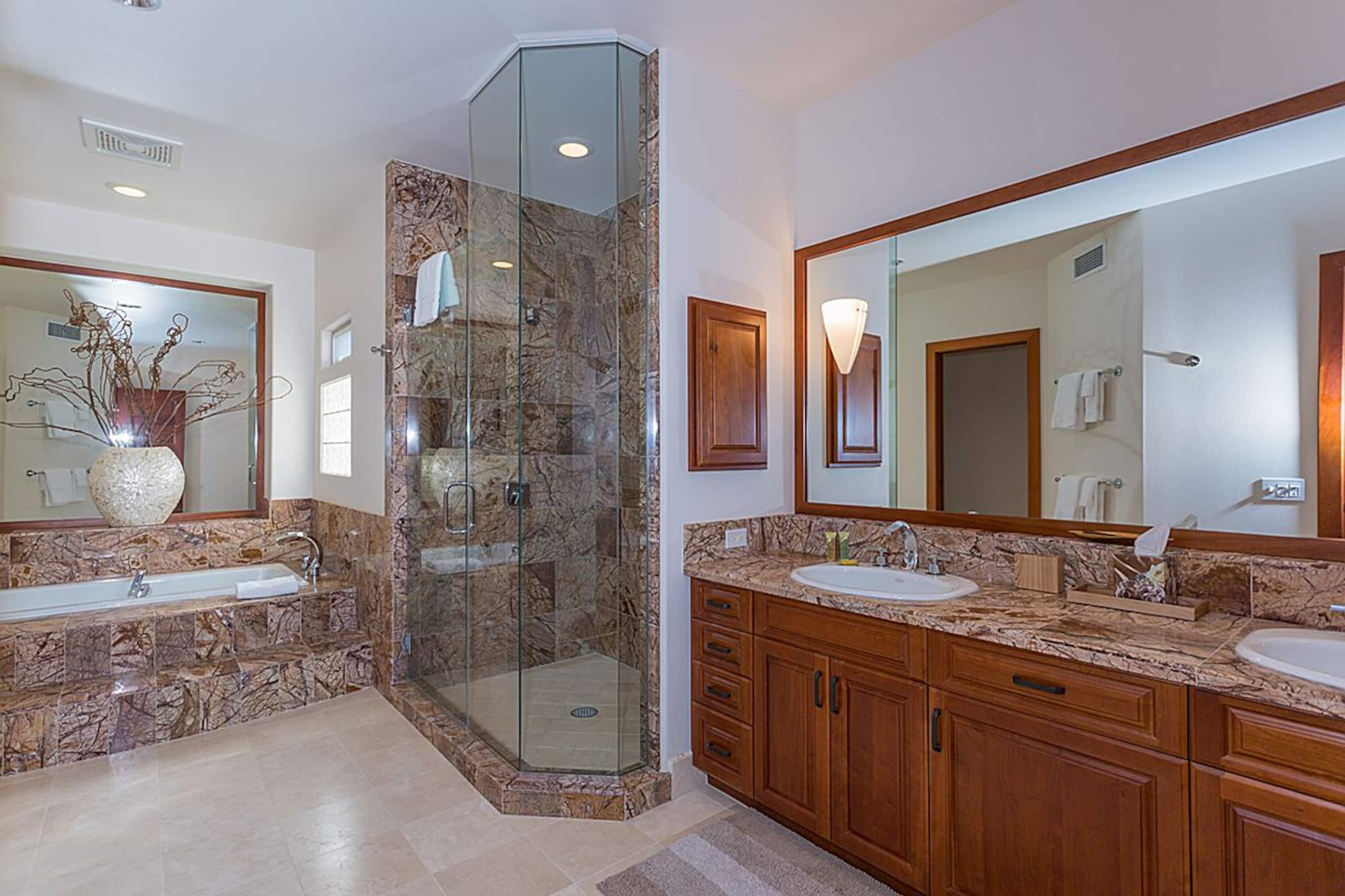 Condo in Waimea · ★4.92 · 3 bedrooms · 4 beds · 3.5 shared baths - Image 10