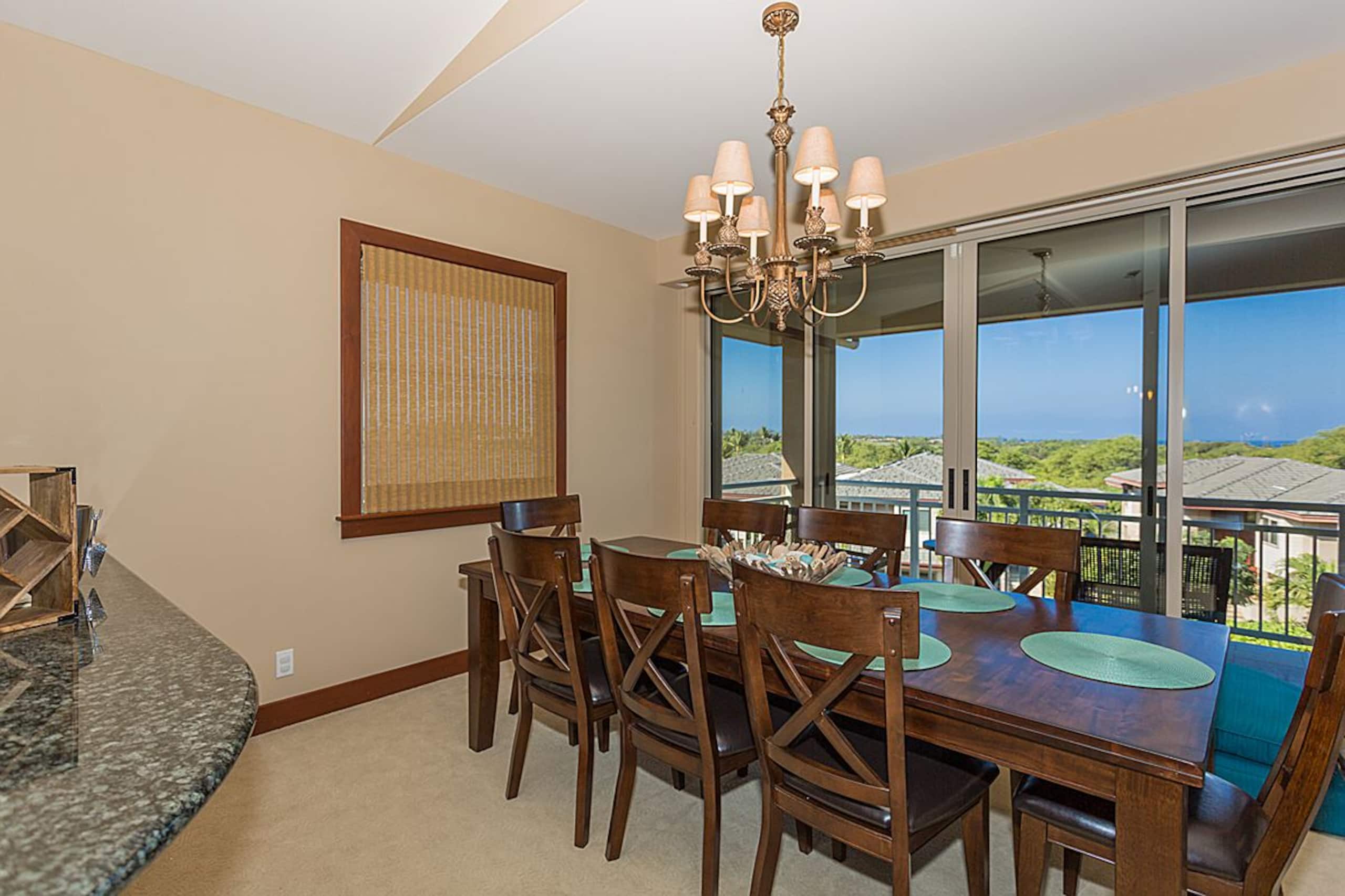 Condo in Waimea · ★4.92 · 3 bedrooms · 4 beds · 3.5 shared baths - Image 6