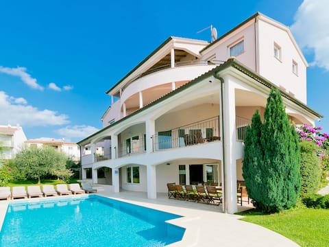 Carmen by Interhome