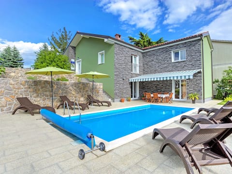 Top performing Airbnb: Dante by Interhome in Mjesni Odbor Drenova