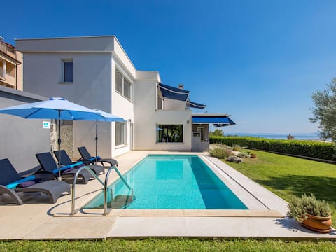 Vista by Interhome