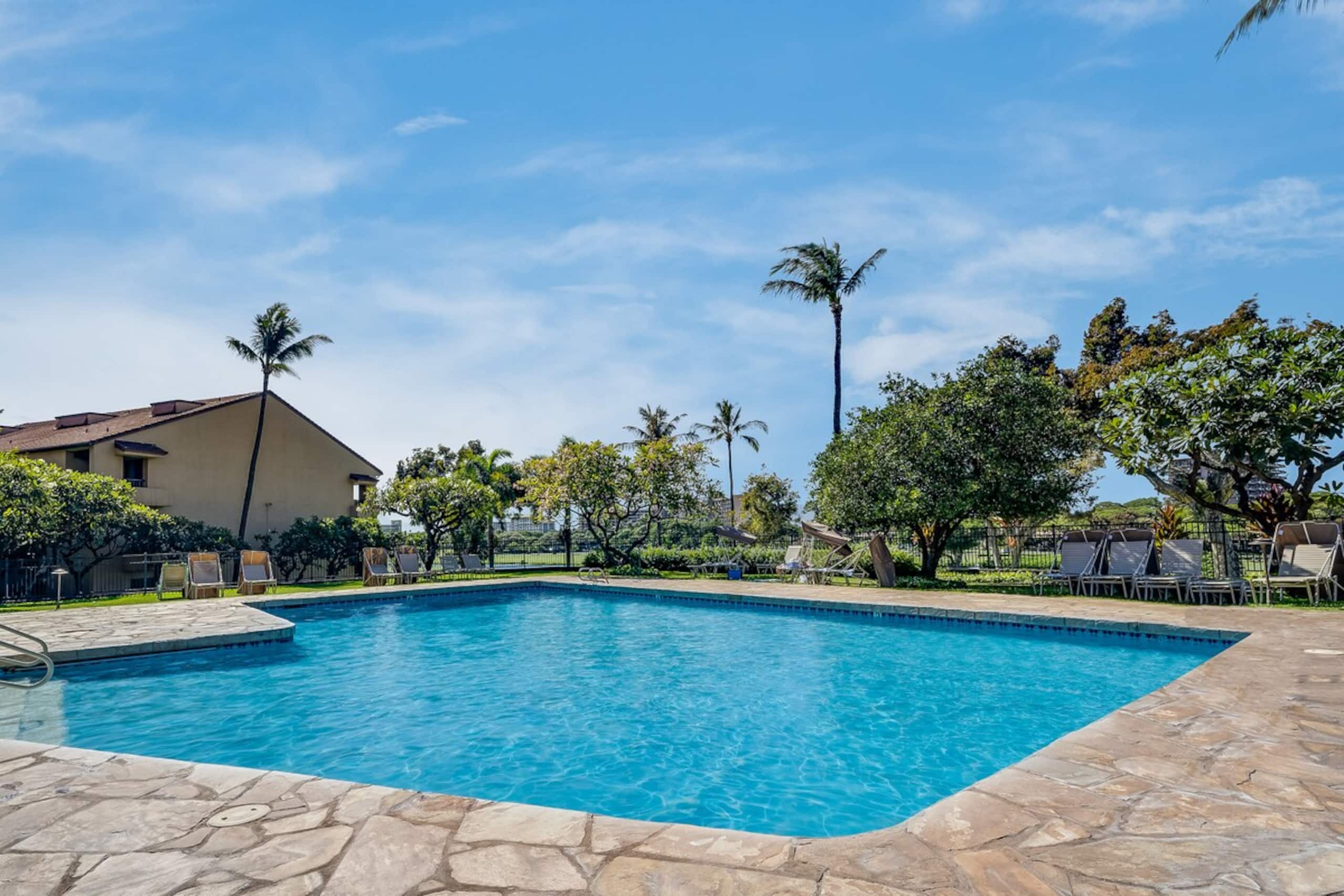 Condo in Lahaina · ★4.79 · 2 bedrooms · 4 beds · 2 baths - Image 40