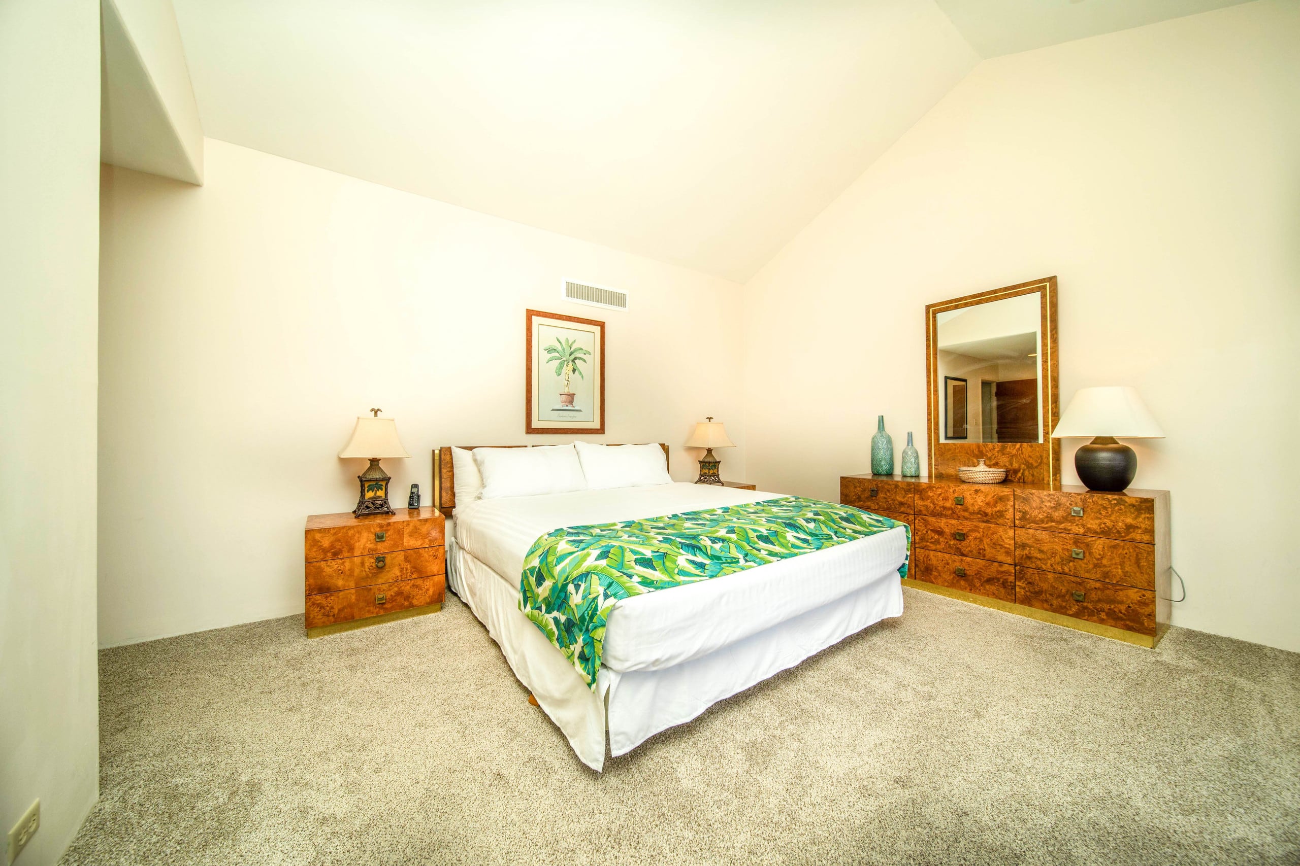 Condo in Lahaina · ★4.79 · 2 bedrooms · 4 beds · 2 baths - Image 14