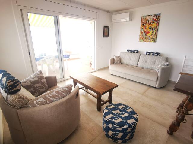 joan margarit 2-b -exceptional view of the mediter gallery image 3