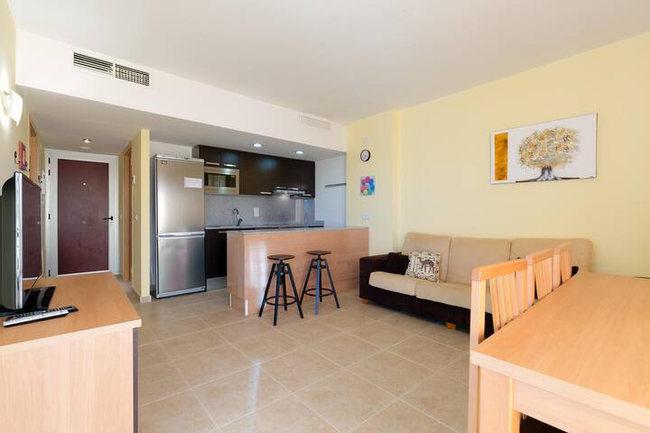 les marines -beautiful apartment with three swimmi gallery image 5