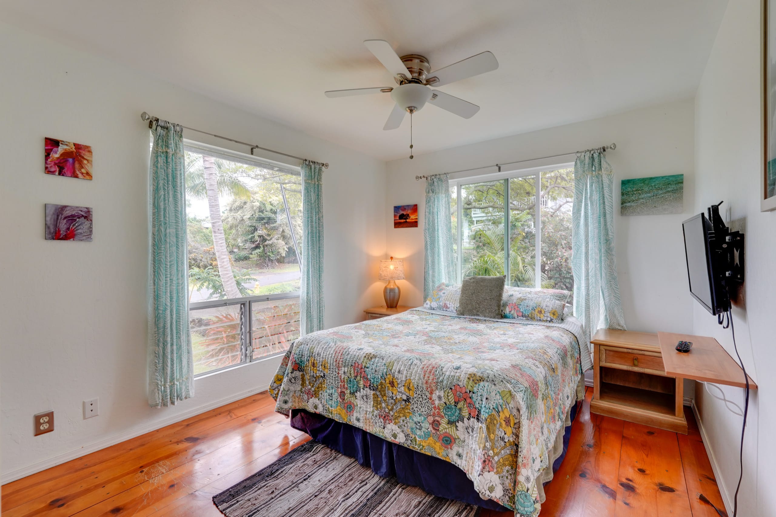 Home in Kailua-Kona · ★4.33 · 2 bedrooms · 3 beds · 1 shared bath - Image 19