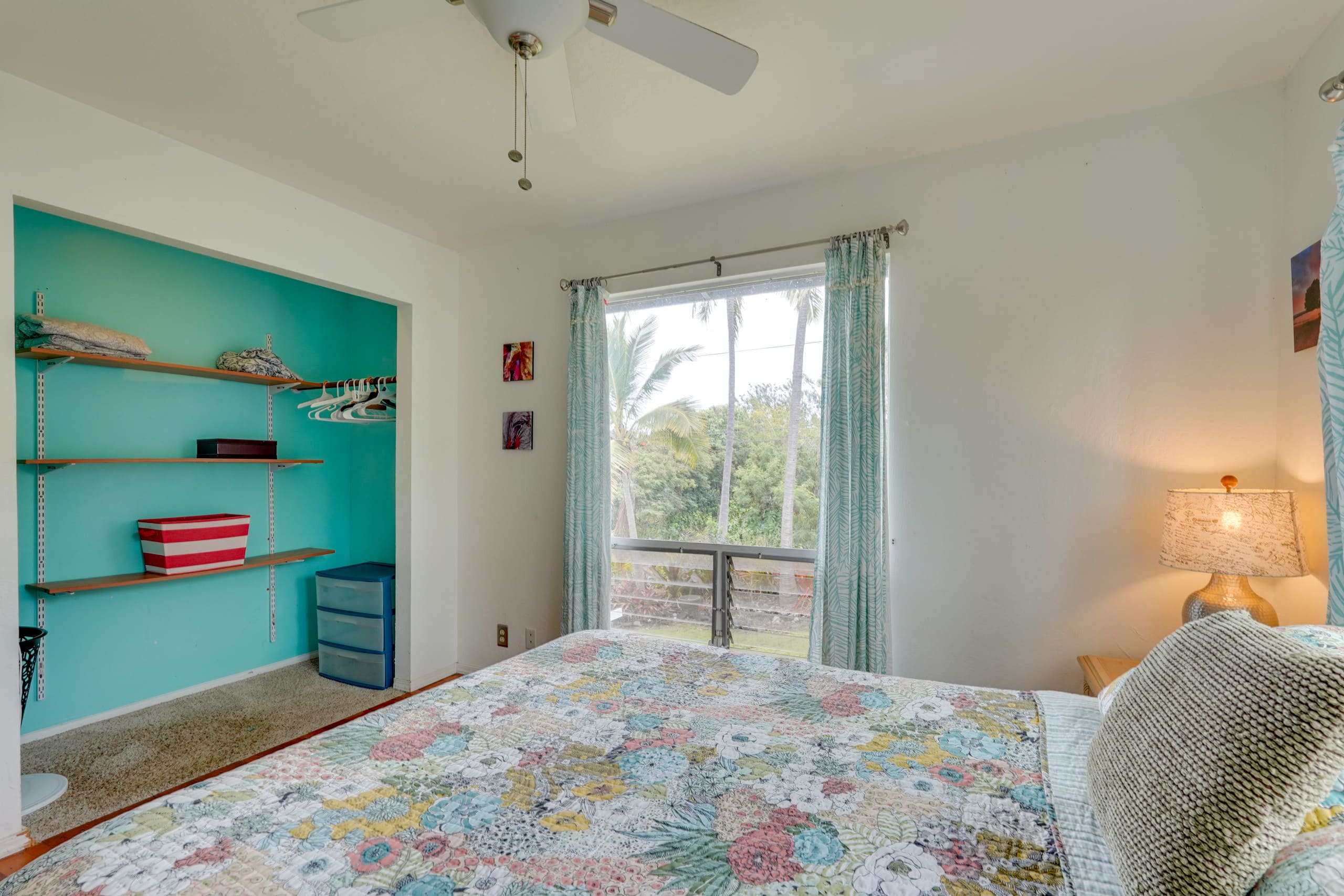 Home in Kailua-Kona · ★4.33 · 2 bedrooms · 3 beds · 1 shared bath - Image 21