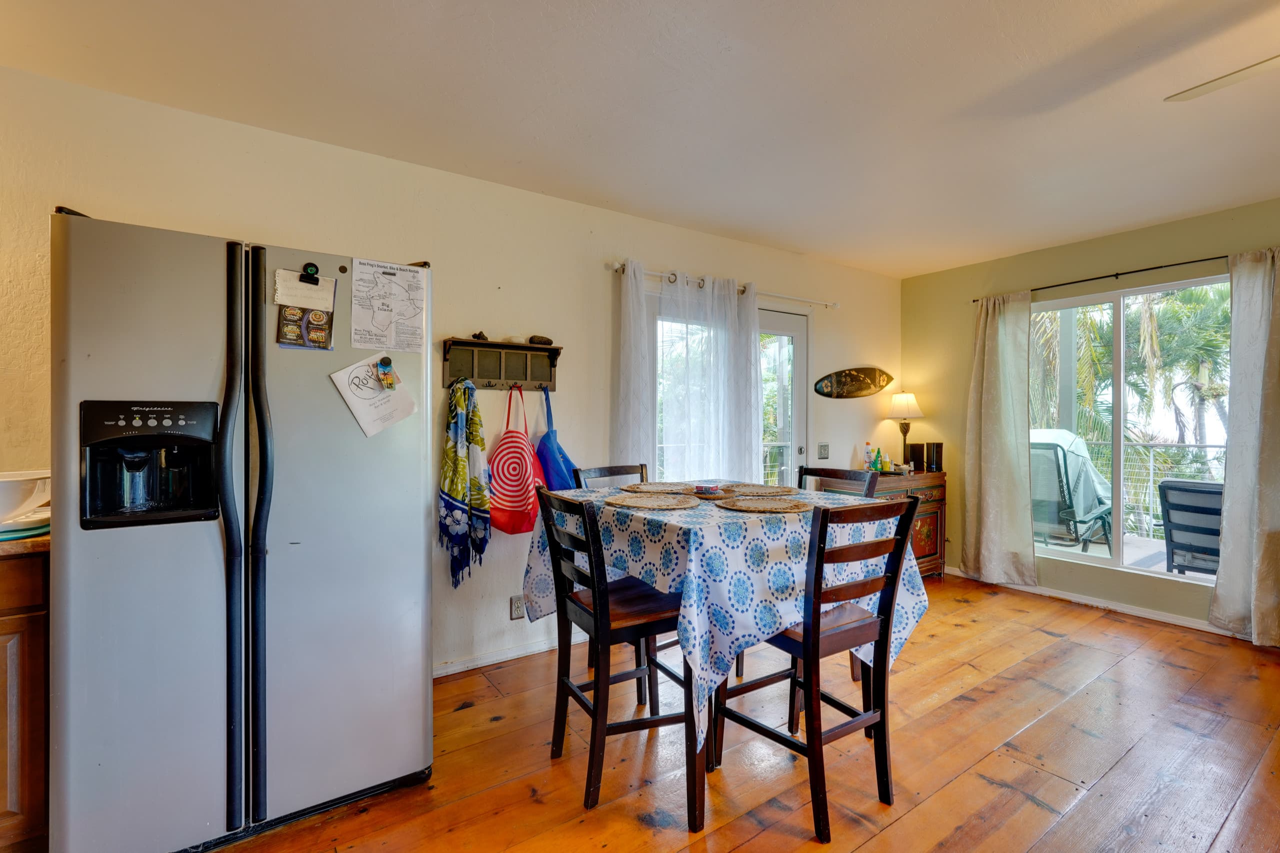 Home in Kailua-Kona · ★4.33 · 2 bedrooms · 3 beds · 1 shared bath - Image 9