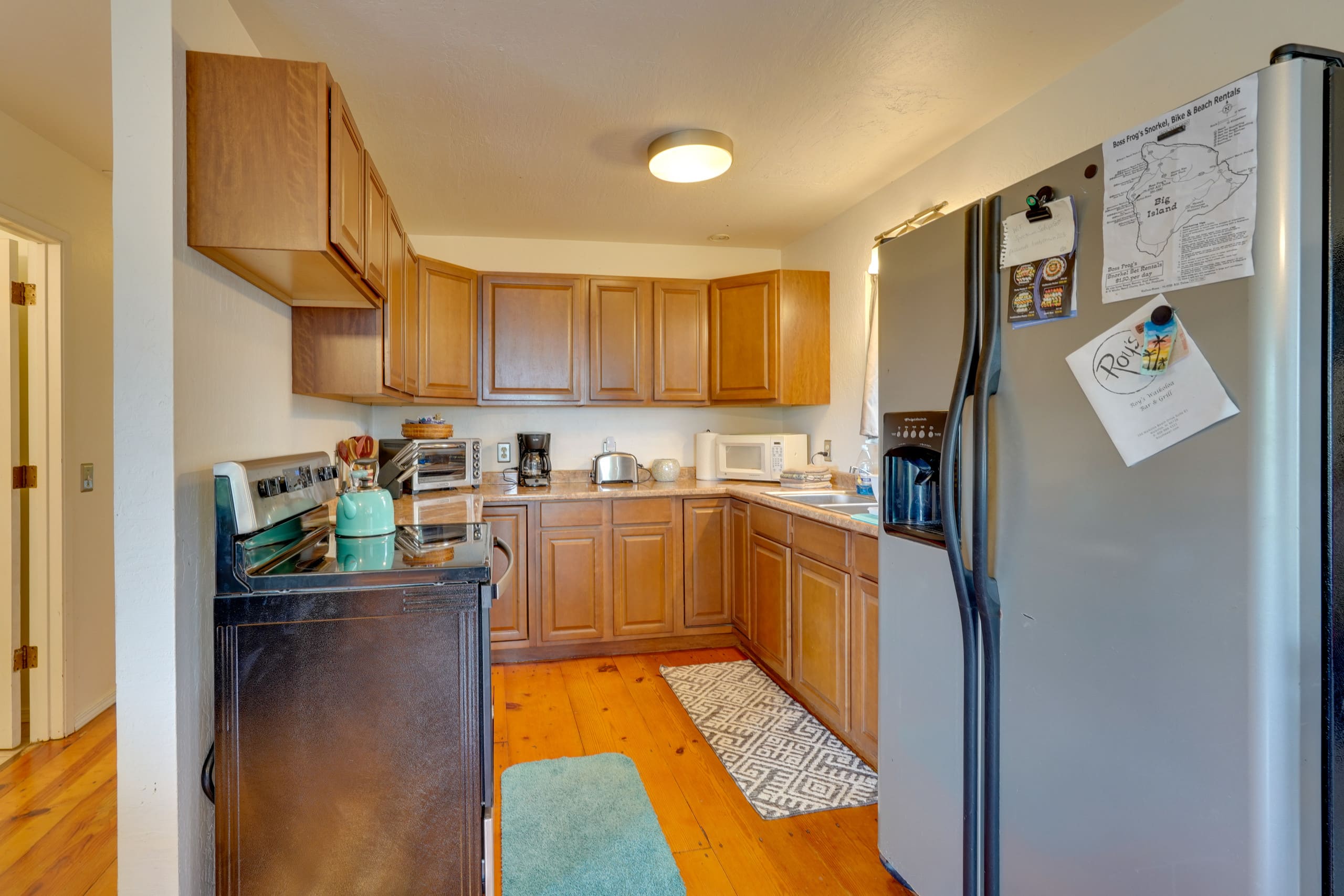 Home in Kailua-Kona · ★4.33 · 2 bedrooms · 3 beds · 1 shared bath - Image 10