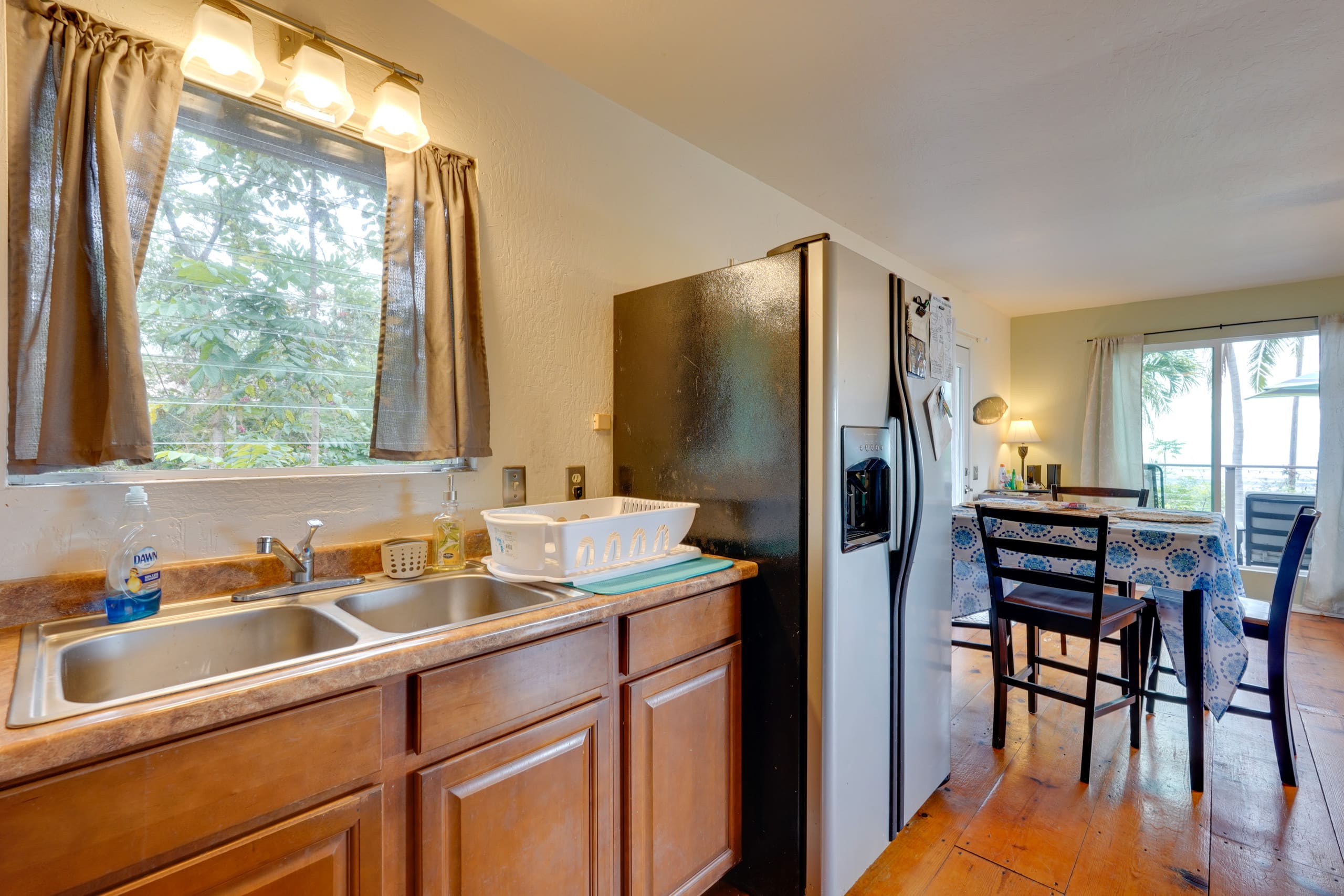 Home in Kailua-Kona · ★4.33 · 2 bedrooms · 3 beds · 1 shared bath - Image 13