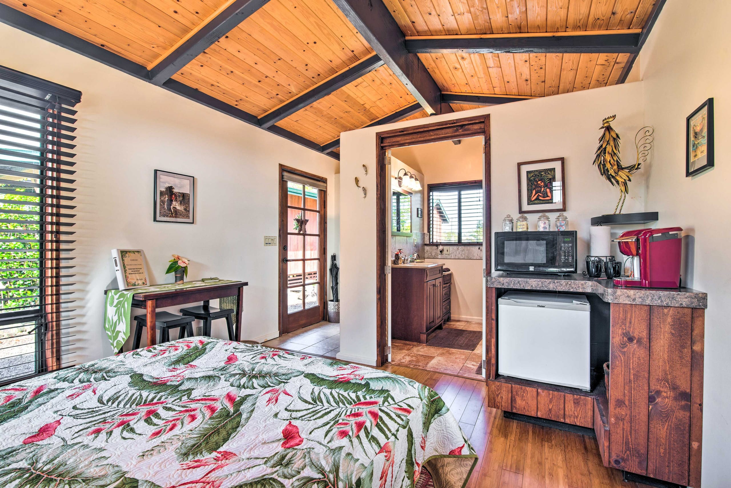 Cozy Volcano Studio w/ Phenomenal Rainforest Views - Photo 8