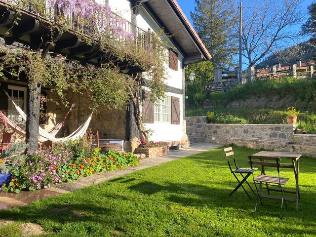 Suartehouse. Basque farmhouse in Urdaibai. 5B. gallery image 3