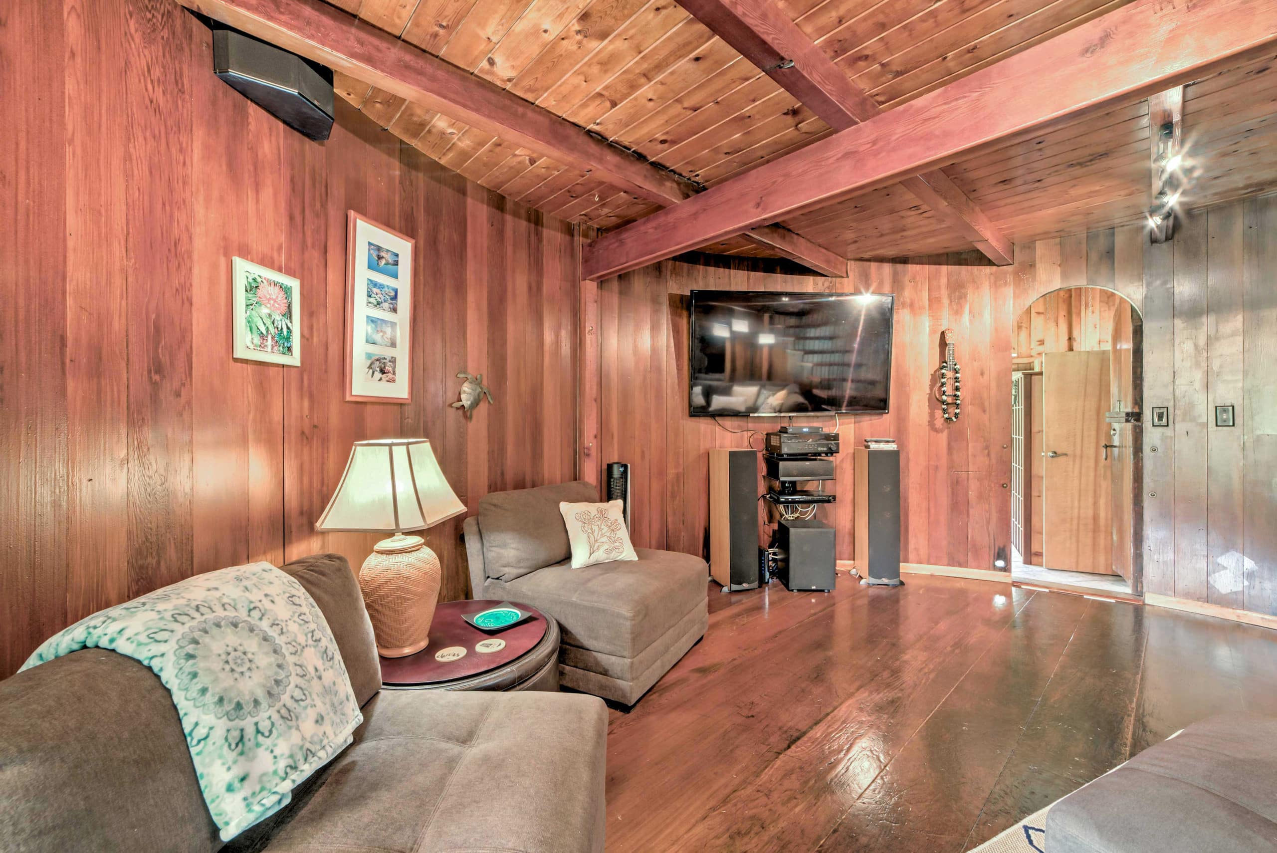 Home in Keaau · ★4.62 · 2 bedrooms · 2 beds · 2 shared baths - Image 4