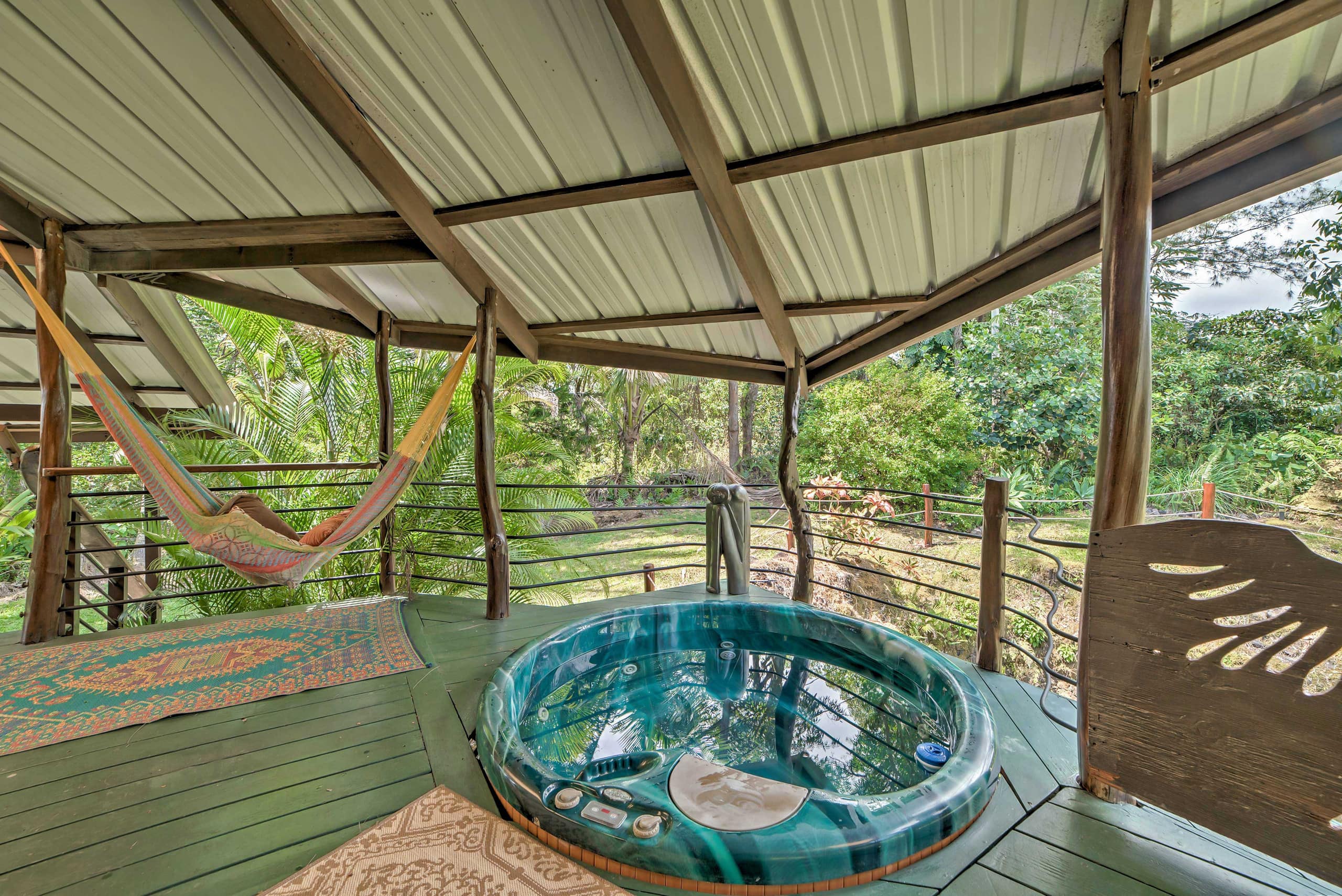 Home in Keaau · ★4.62 · 2 bedrooms · 2 beds · 2 shared baths - Image 2