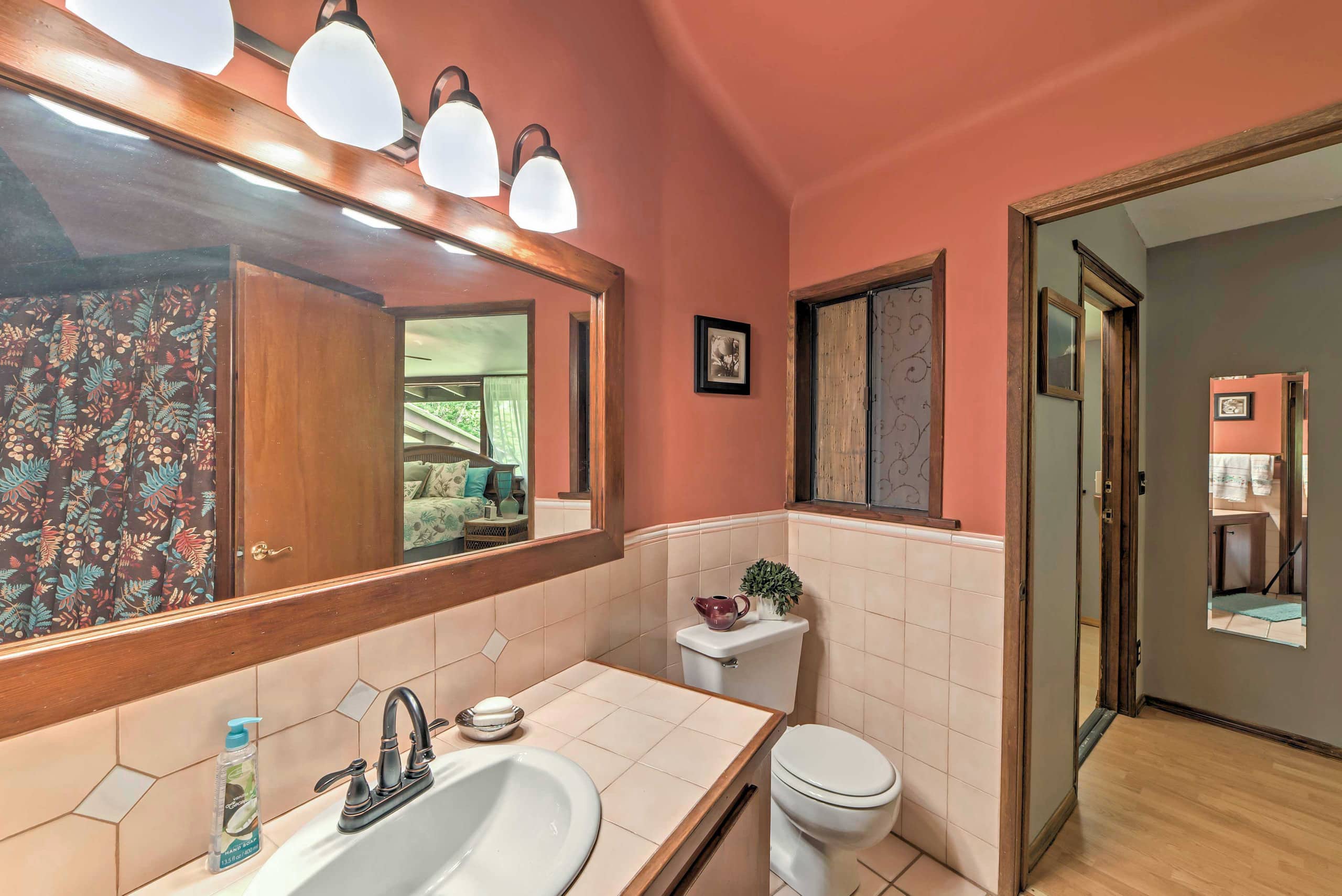 Home in Keaau · ★4.62 · 2 bedrooms · 2 beds · 2 shared baths - Image 15