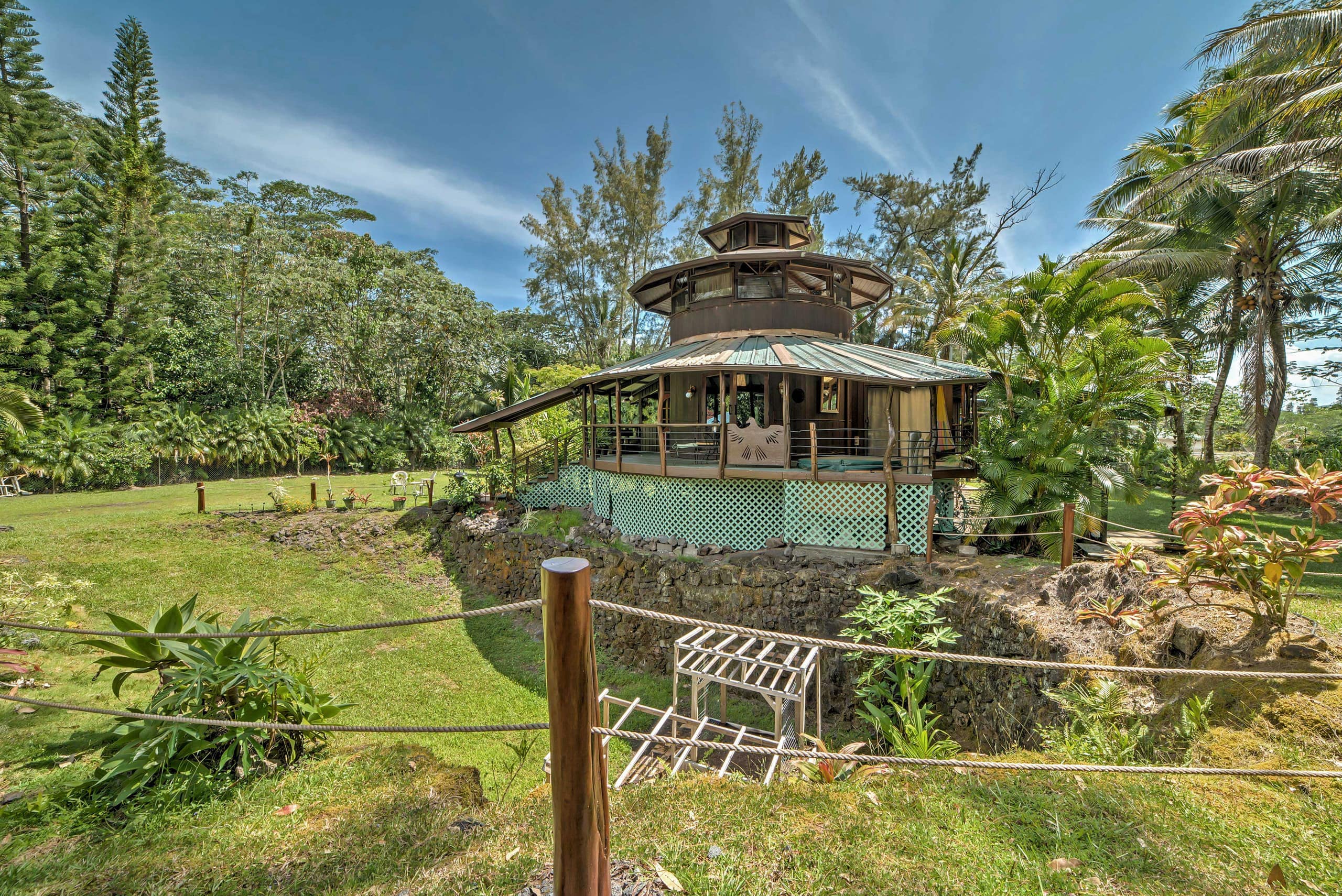 Home in Keaau · ★4.62 · 2 bedrooms · 2 beds · 2 shared baths - Image 25